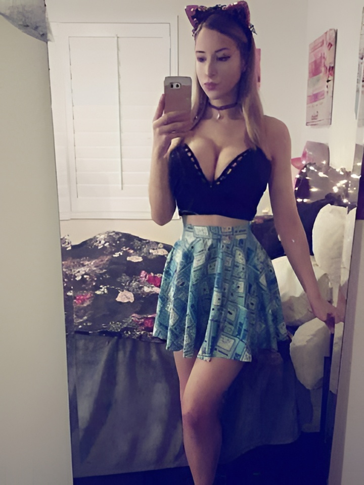 Ася привлекальеная девушка из Тамбова цена от 4000 руб