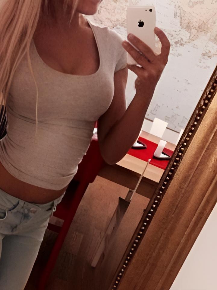 Юлия привлекальеная девушка из Тамбова цена от 4000 руб