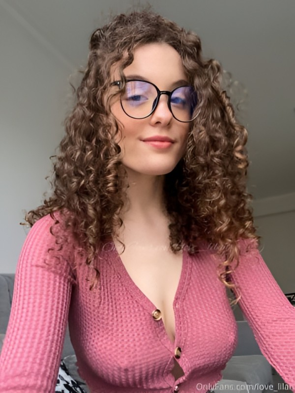 Эвелина привлекательная девушка из Тамбова цена от 10000 руб