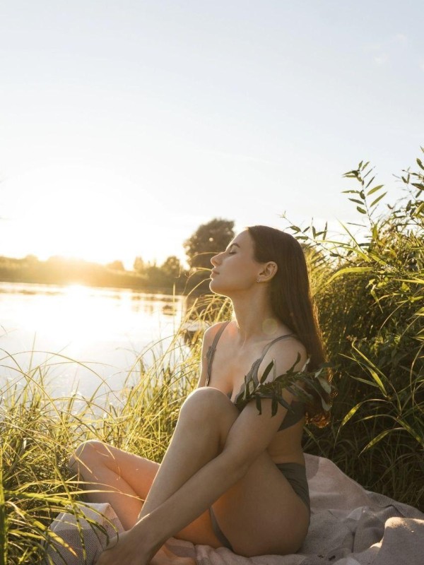 Габриэлла привлекательная девушка из Тамбова цена от 5000 руб