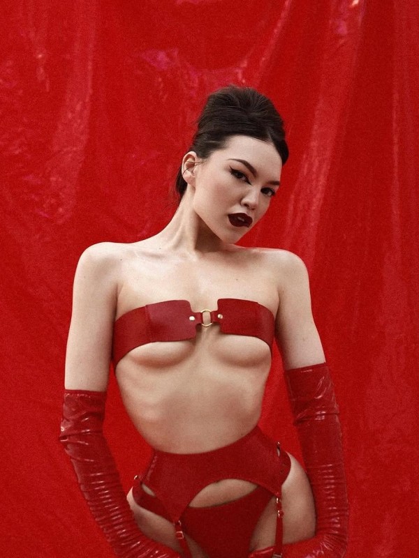 Надежда привлекательная девушка из Тамбова цена от 7000 руб